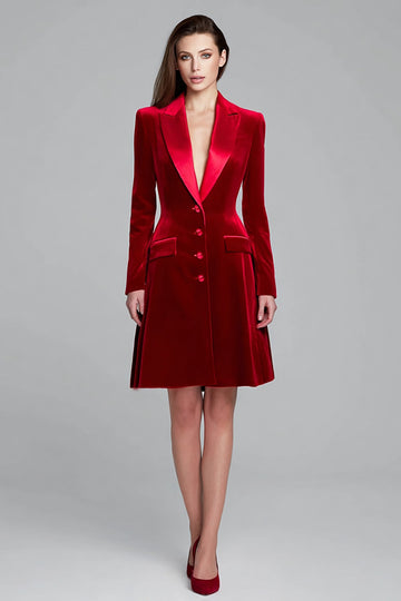 Robe blazer à revers en pointe en velours bordeaux